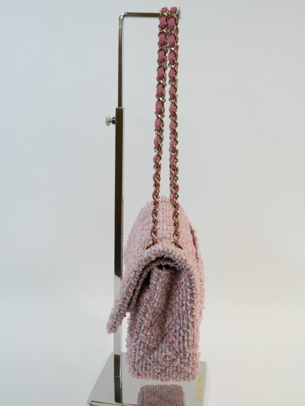 Chanel Medium Classic Flap in Pink Tweed and Gold Hardware Handbag - Picture 5 of 16